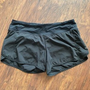 Lululemon Speed up shorts low rise 4” inseam